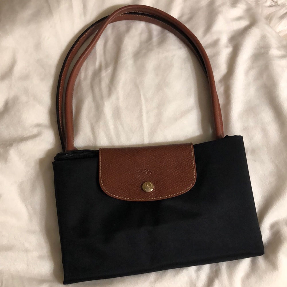 Longchamp- Large, Long Handled Le Pliage in Black